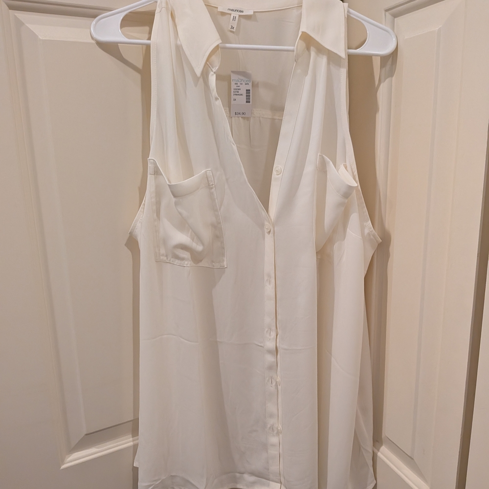 Maurices Cream Sleeveless Blouse